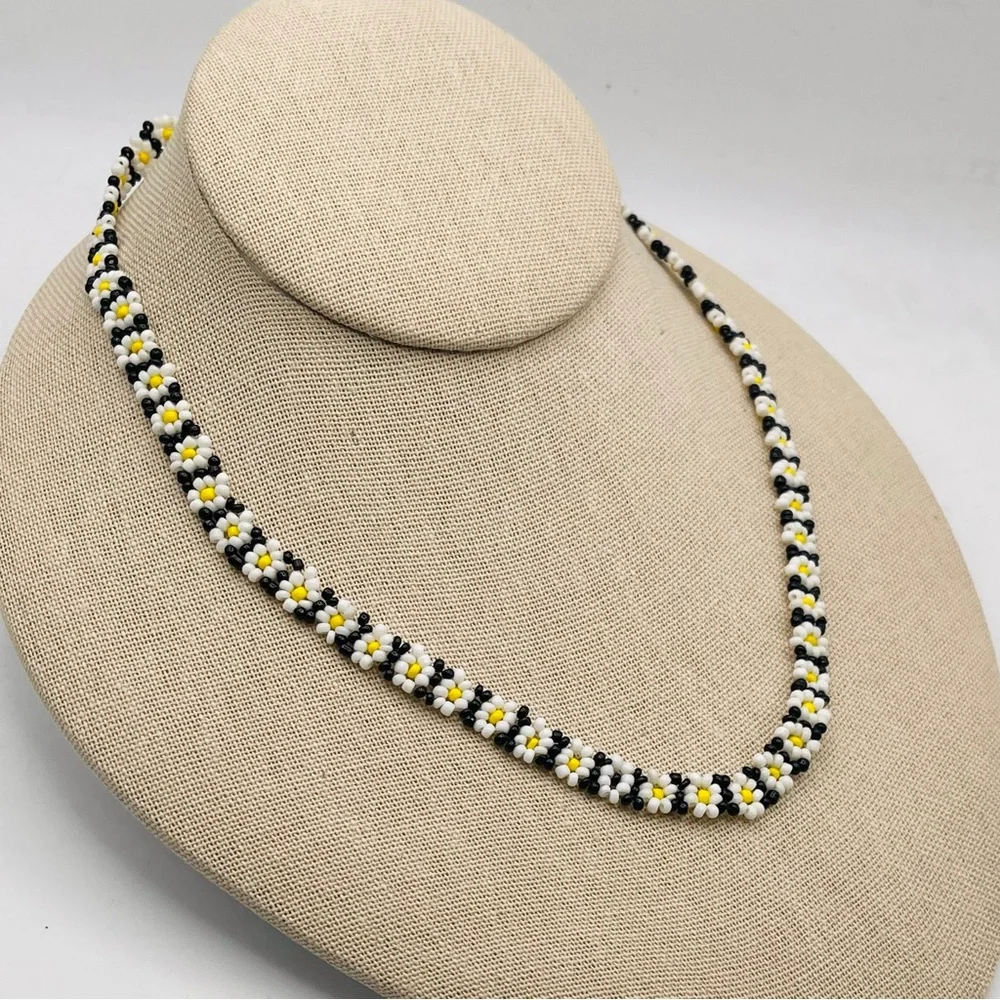 Cute Handcrafted Seed Bead Daisy Necklace White Yellow Black Hippie Boho Vibe